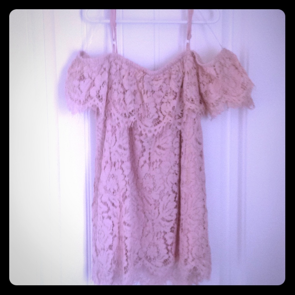 Pink lace off the shoulder tank
